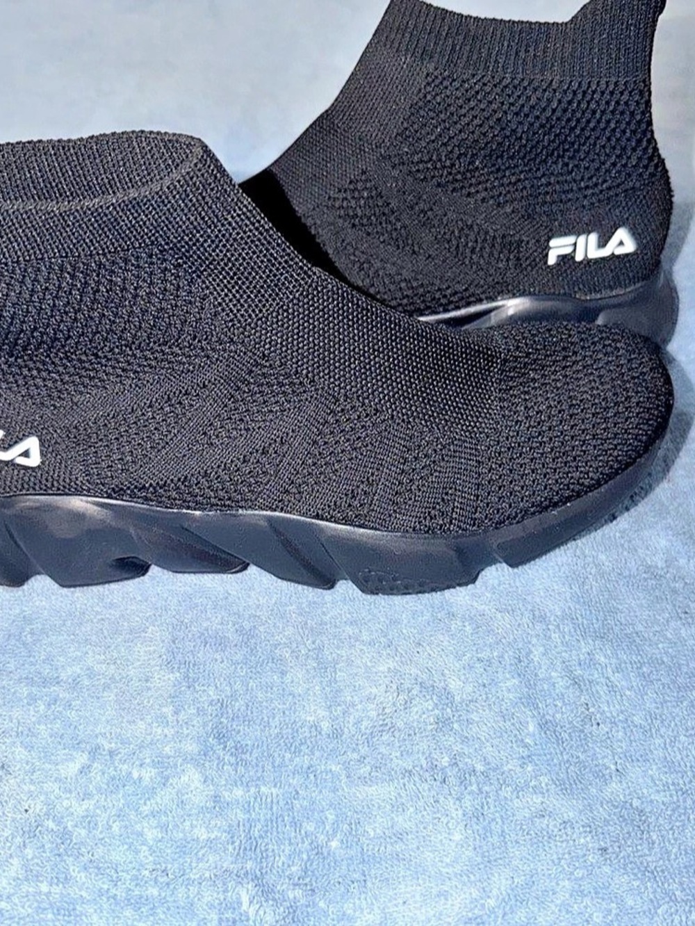 Fila Black Slip-On Sneakers Like New